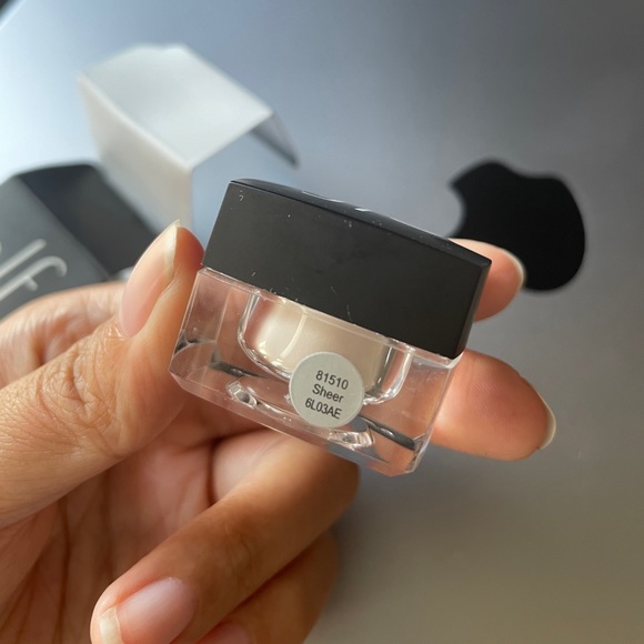 Elf under eye settings powder - Picture 9 of 11